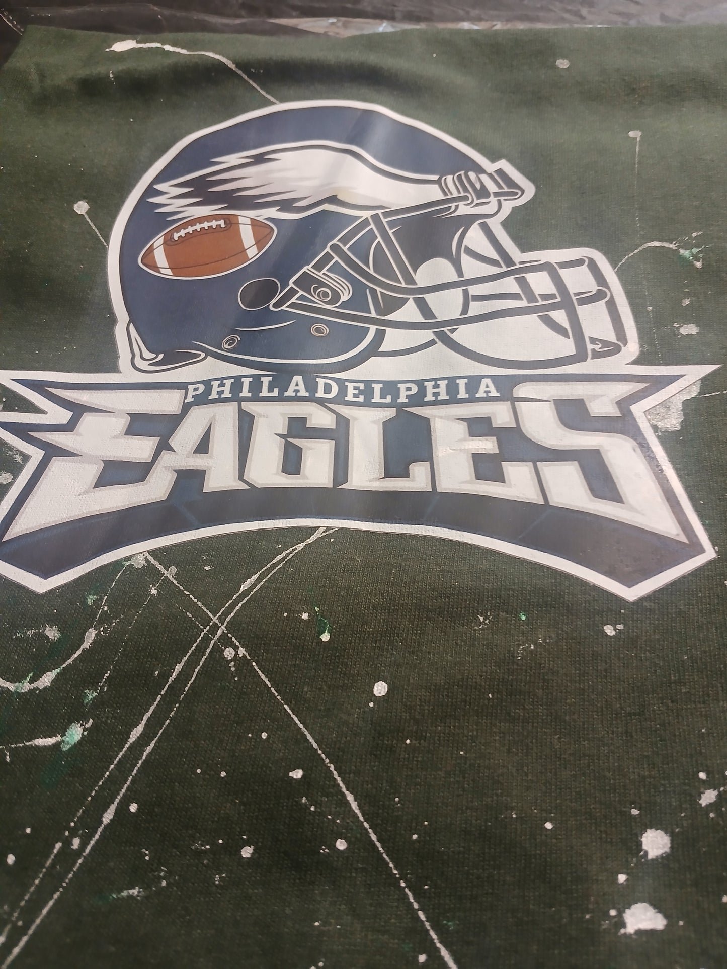 Eagle Green Throw Paint
